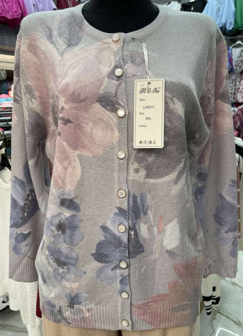 Swetry damskie Roz M-3XL. 1 kolor. Paczka 8 szt
